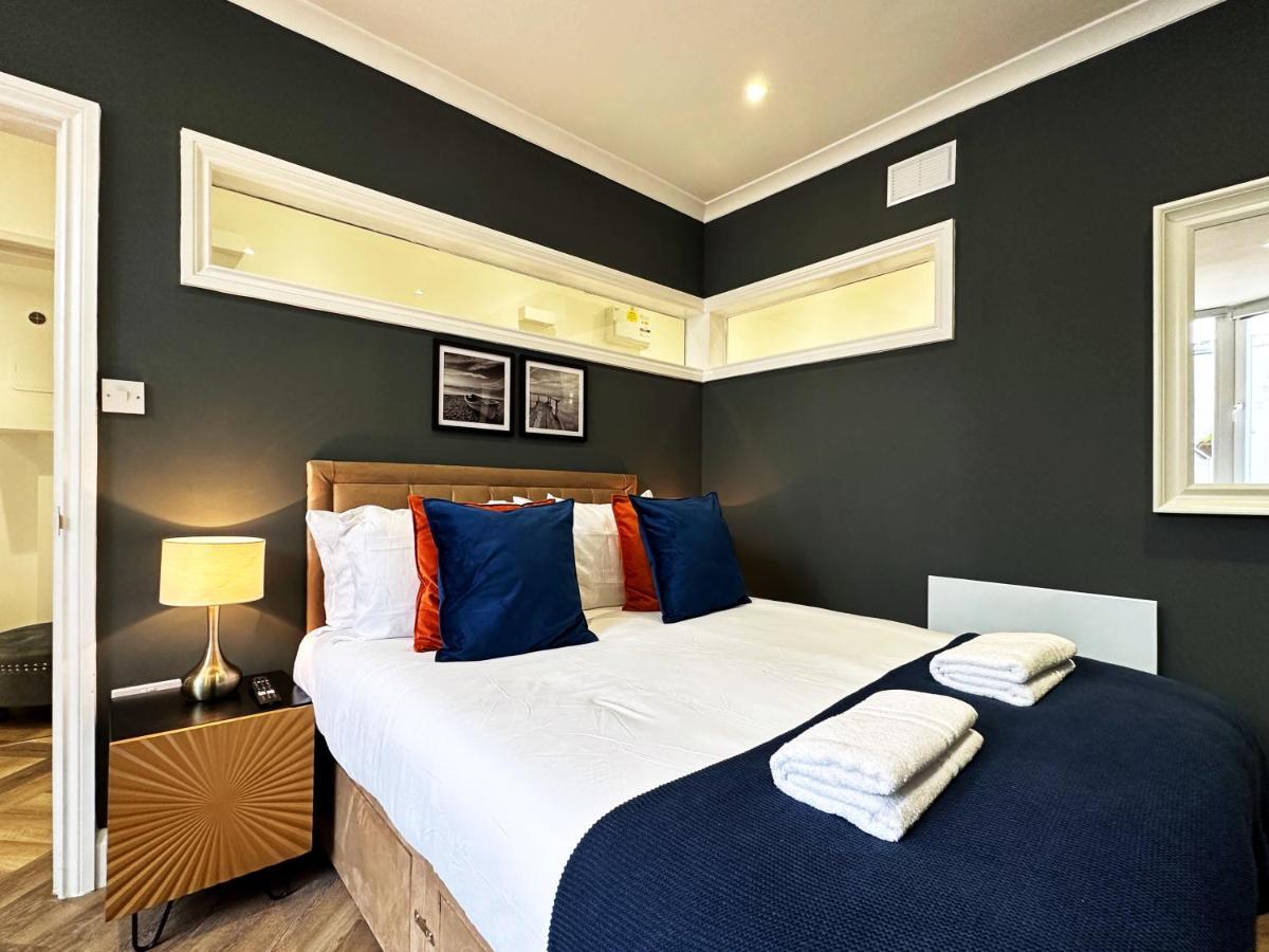 Liam Place Near Hyde Park - 1 Double Bed, 1 Sofa Bed, Spacious Apartment, Private Entrance London Exterior photo